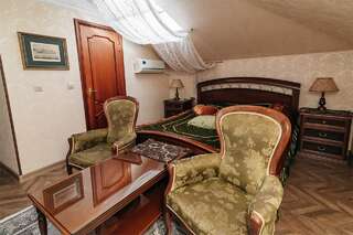 Гостиница АнглитерЪ Вологда Джуниор Сюит мансардный-7